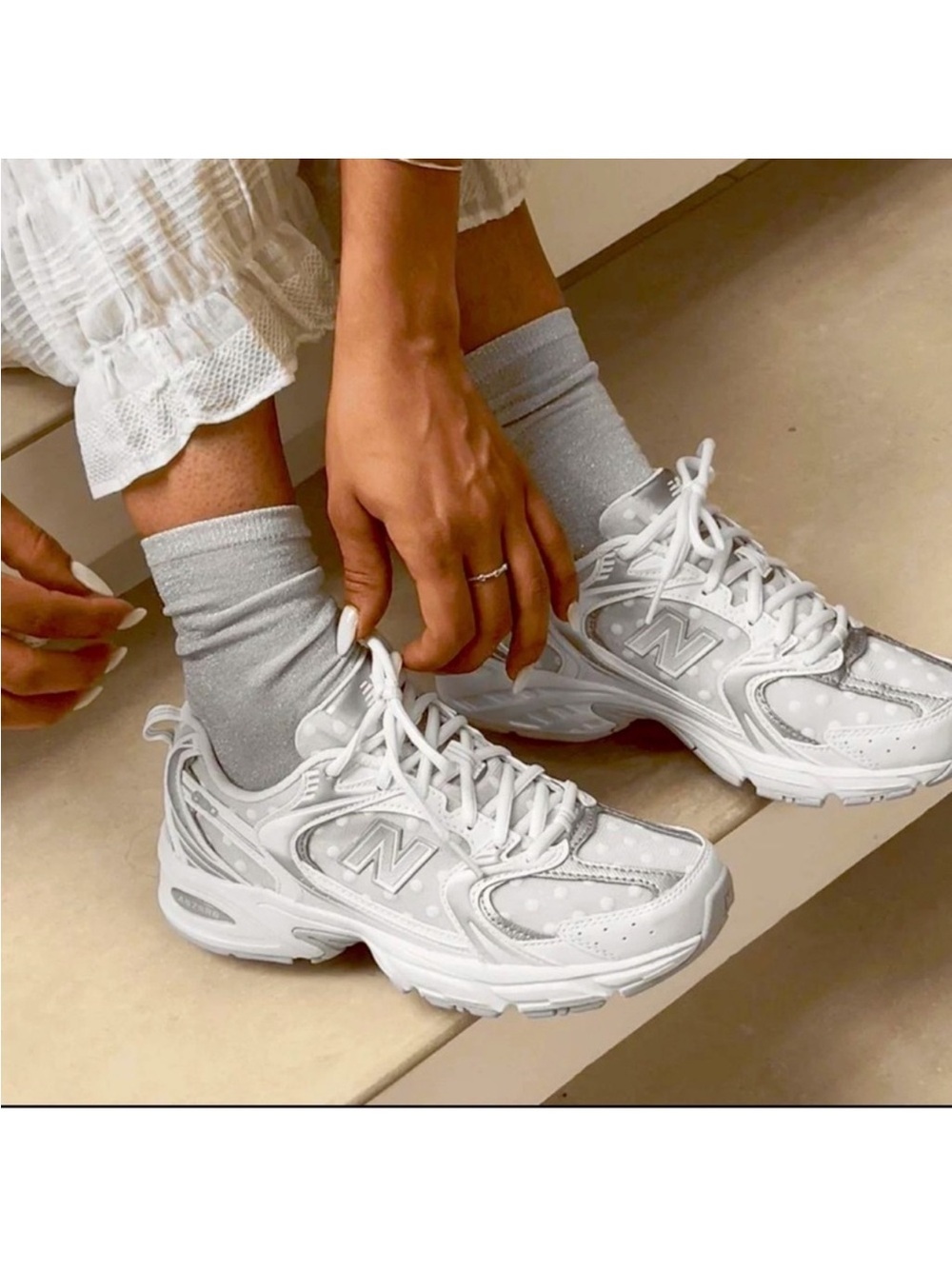 New Balance 530 Sneakers in Silver Metallic Polka Dots NWOB